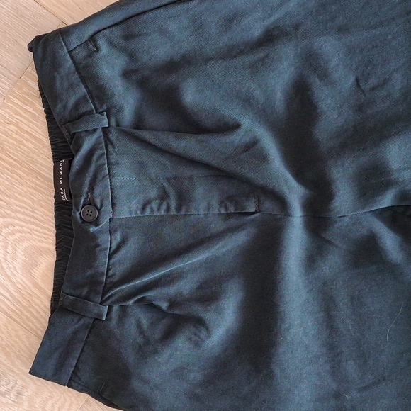 Zara Deep Green Capris - XS - Picture 2 of 6